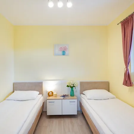 W Akacje Nad Morzem Hébergement de vacances Mielenko