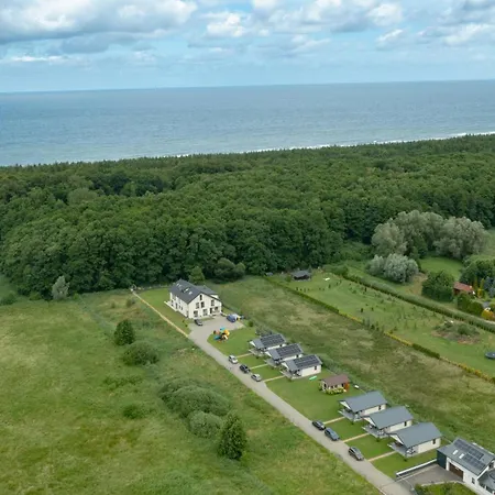 W Akacje Nad Morzem Hébergement de vacances Mielenko